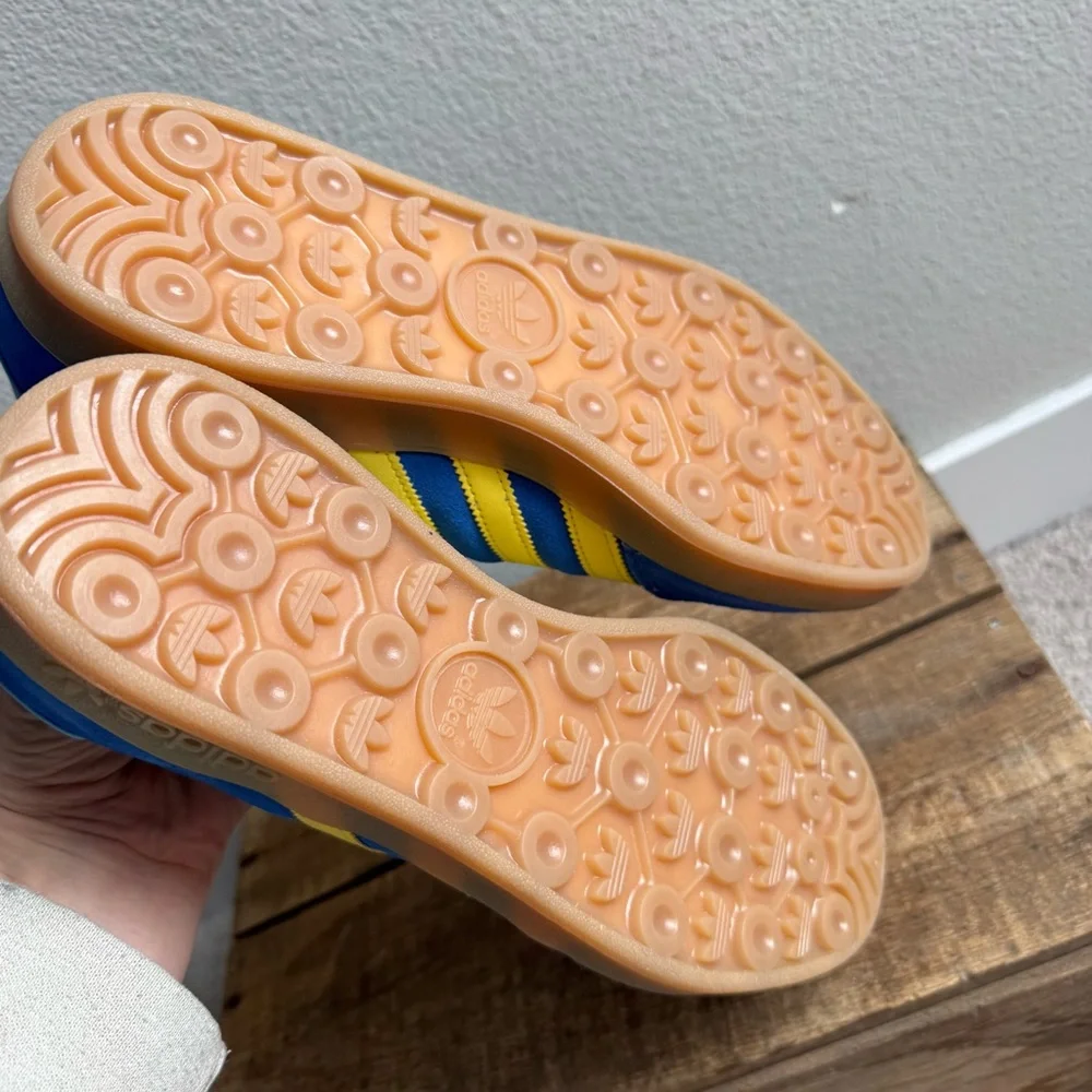 NWT adidas Gazelle Indoor Shoe Blue / Pure Sulfur / Gum Sneaker Mens sz 8.5 - Picture 7 of 8